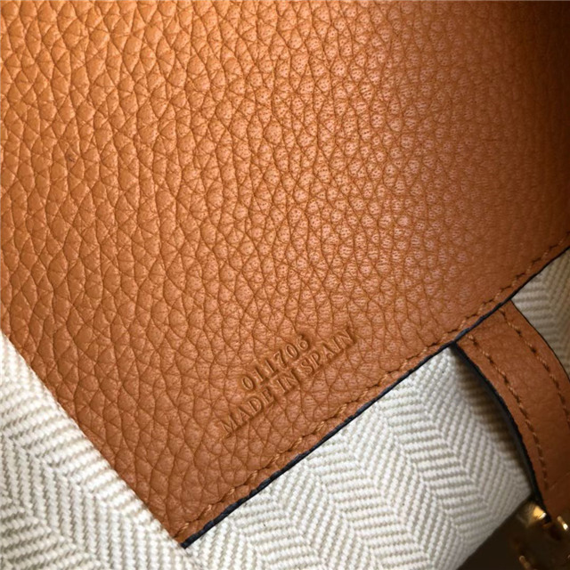 Small Hammock Bag 33047 Tan Grained Calfskin-8.jpg