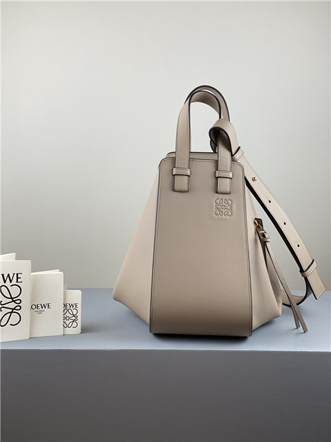 Small Hammock Bag 33047B Sand Classic Calfskin