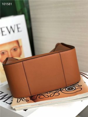 Small Hammock Bag 33047B Tan Classic Calfskin-5.jpg