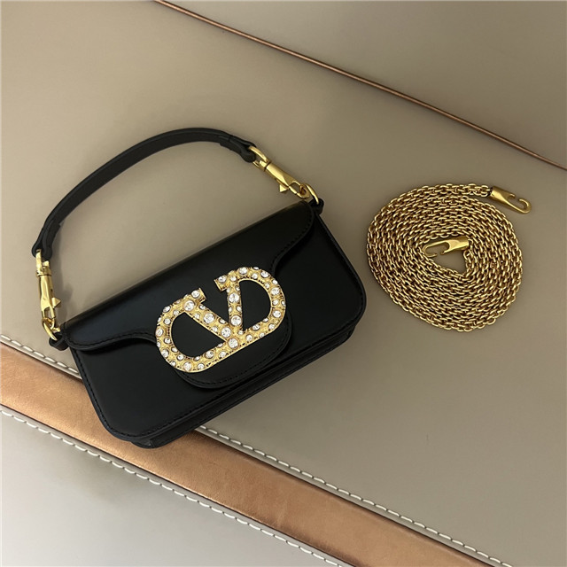 Valentino Garavani Loco Small Shoulder Bag 8030 Black-2.jpg