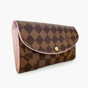 brown-leather-louis-vuitton-wallet-48478506-4_2