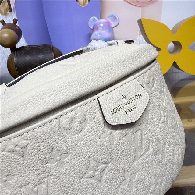 Monogram Empreinte Bumbag M44836 Creme-5.jpg