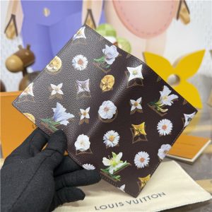 Passport Cover M27548-4.jpg