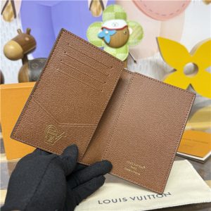 Passport Cover M27548-6.jpg
