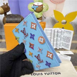 Passport Cover M28040 Blueberry-4.jpg