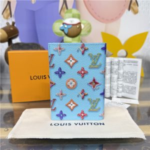 Passport Cover M28040 Blueberry-5.jpg