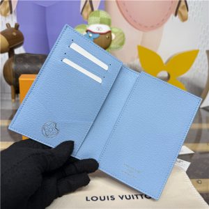 Passport Cover M28040 Blueberry-7.jpg