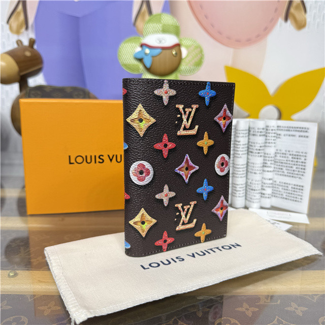 Passport Cover M28281 Chocolate-2.jpg