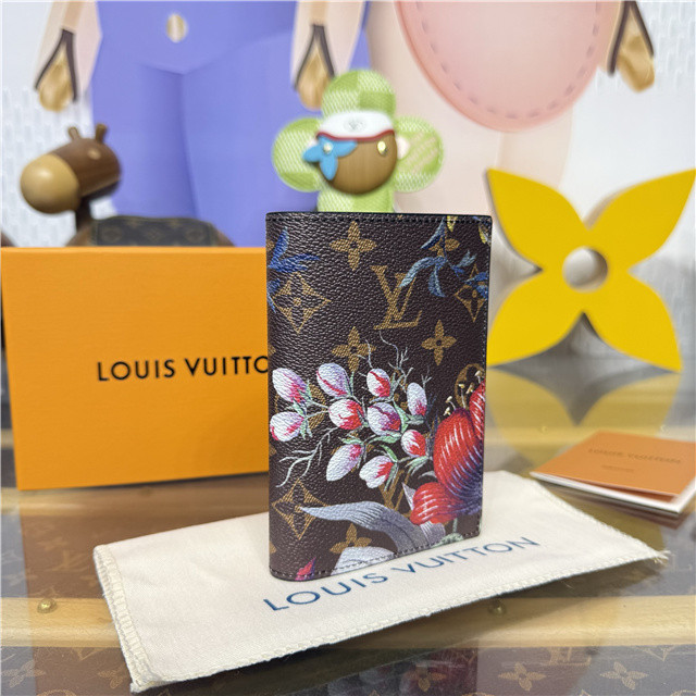 Passport Cover M29397-2.jpg