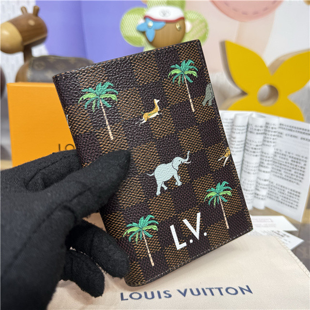 Passport Cover x The Darjeeling Limited N40872-2.jpg