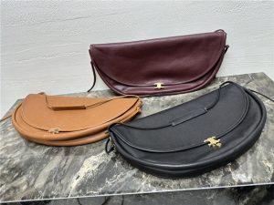 Halfmoon Soft Triomphe Bag 124142 Black-15.jpg