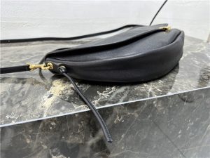 Halfmoon Soft Triomphe Bag 124142 Black-4.jpg
