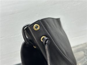 Halfmoon Soft Triomphe Bag 124142 Black-7.jpg