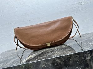 Halfmoon Soft Triomphe Bag 124142 Soft Tan-1.jpg