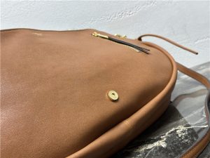 Halfmoon Soft Triomphe Bag 124142 Soft Tan-10.jpg