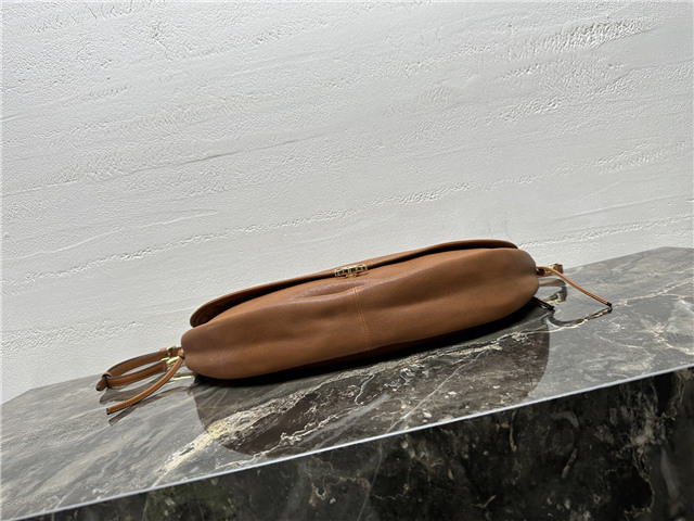 Halfmoon Soft Triomphe Bag 124142 Soft Tan-5.jpg