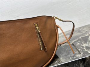 Halfmoon Soft Triomphe Bag 124142 Soft Tan-9.jpg