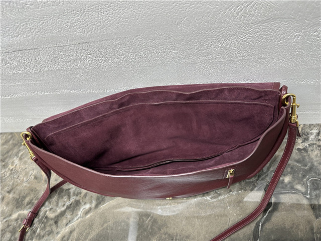 Halfmoon Soft Triomphe Bag 124142 Syrah-12.jpg