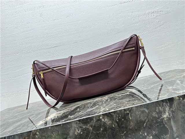 Halfmoon Soft Triomphe Bag 124142 Syrah-3.jpg