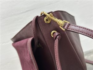 Halfmoon Soft Triomphe Bag 124142 Syrah-9.jpg