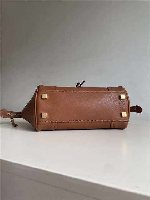 Little Luggage 124213 Soft Tan-4.jpg