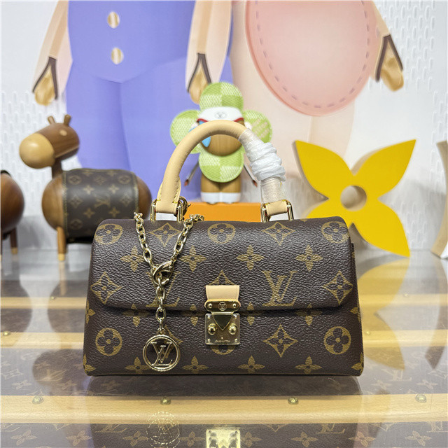 Louis Vuitton Nano Madeleine M28426