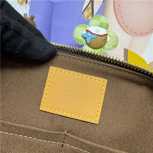 Needle Bag M28116-9.jpg