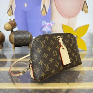 Tag Me Pouch M26787-2.jpg