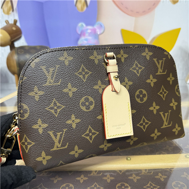 Tag Me Pouch M26787-5.jpg