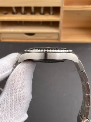 226627-0001-watch-image-6