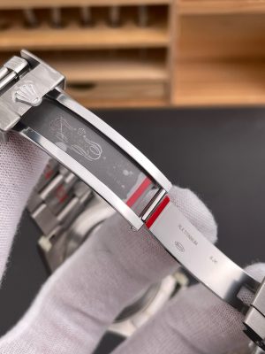 226627-0001-watch-image-7