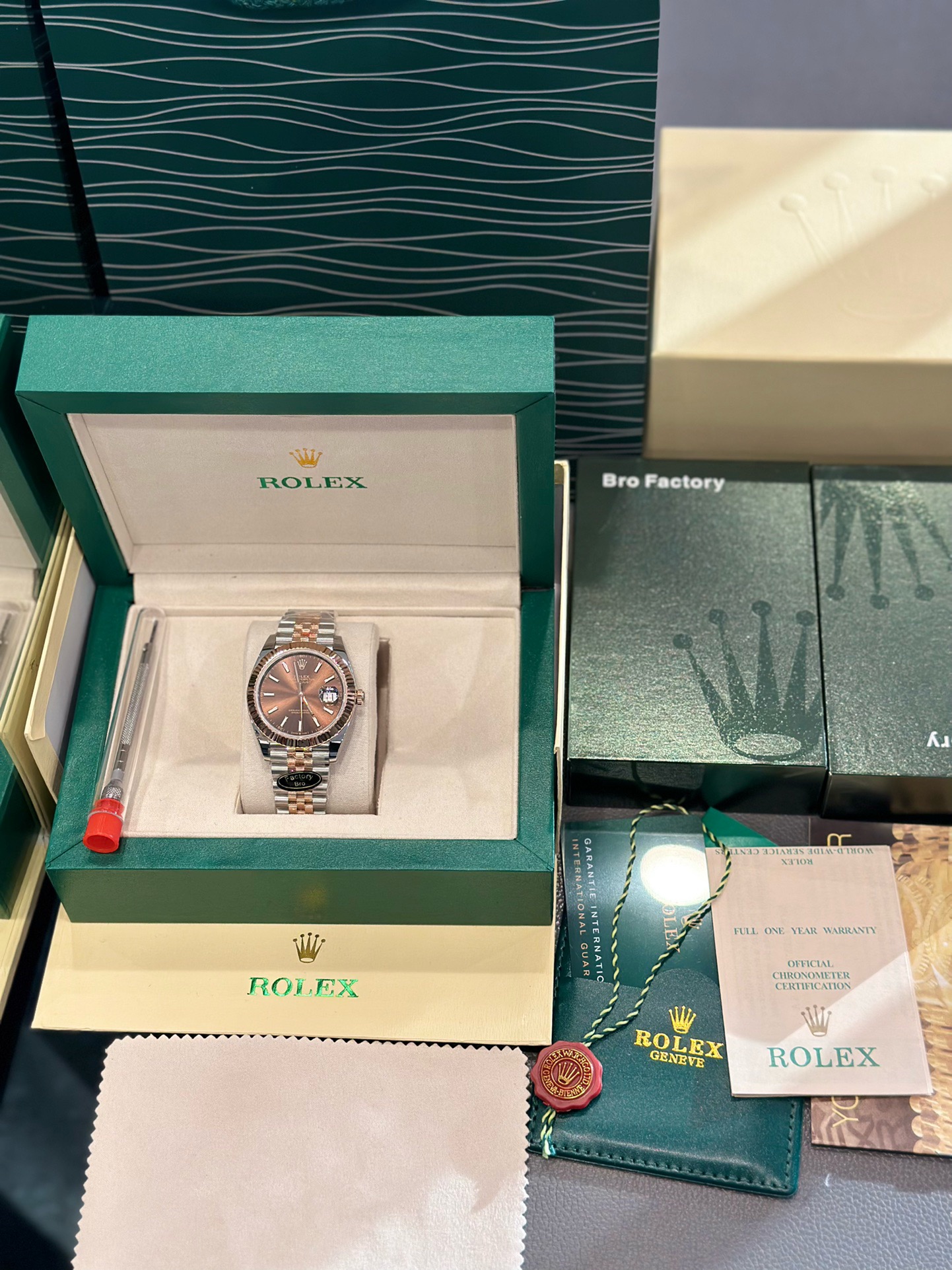 Rolex-126231-gallery-3