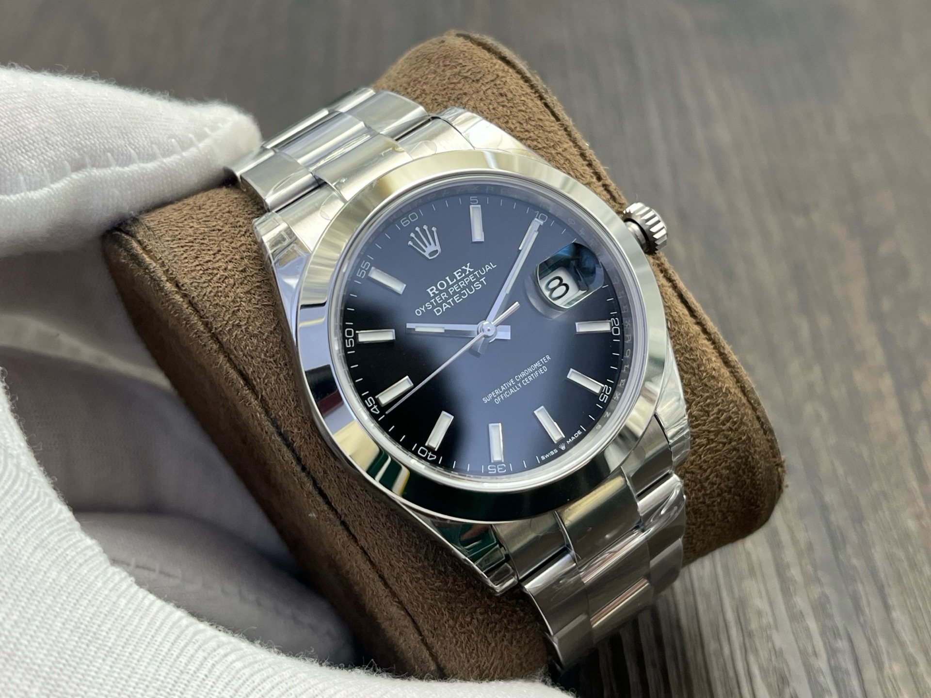 Rolex-Datejust-115200-0004-Oyster-Perpetual-gallery-4