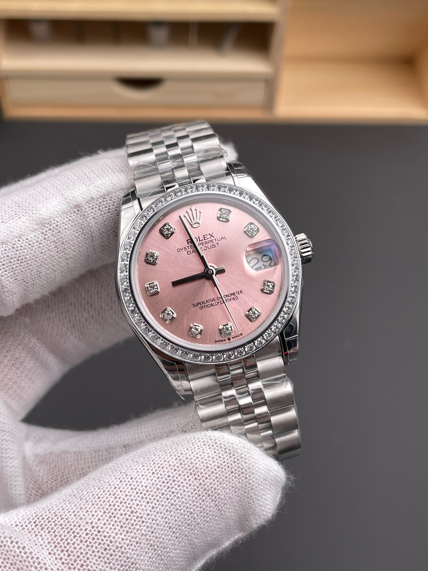 Rolex-Datejust-126234-Diamond-Bezel-Pink-Dial-gallery-3-1