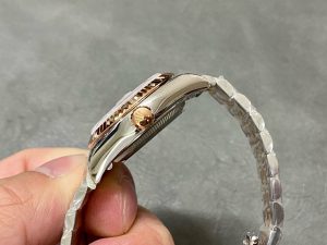 Rolex-Datejust-126331-0010-Sundust-Dial-gallery-6