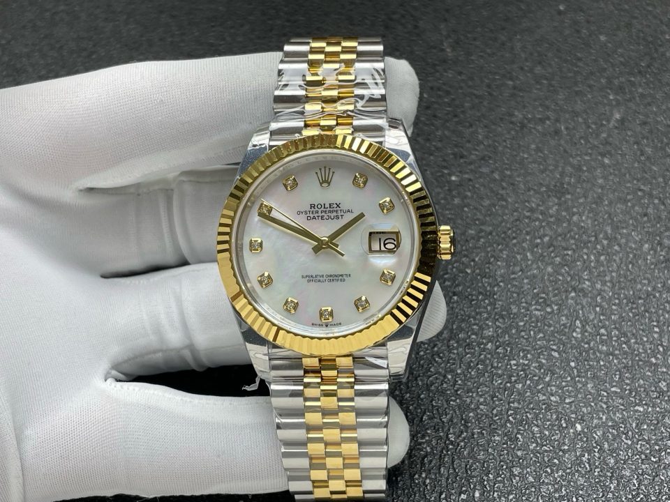 Rolex Datejust 126333 Mother Of Pearl  