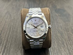 Rolex-Datejust-126334-Silver-Dial-cover-1