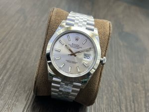 Rolex-Datejust-126334-Silver-Dial-gallery-3