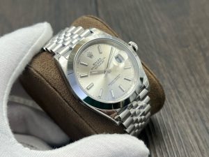 Rolex-Datejust-126334-Silver-Dial-gallery-4