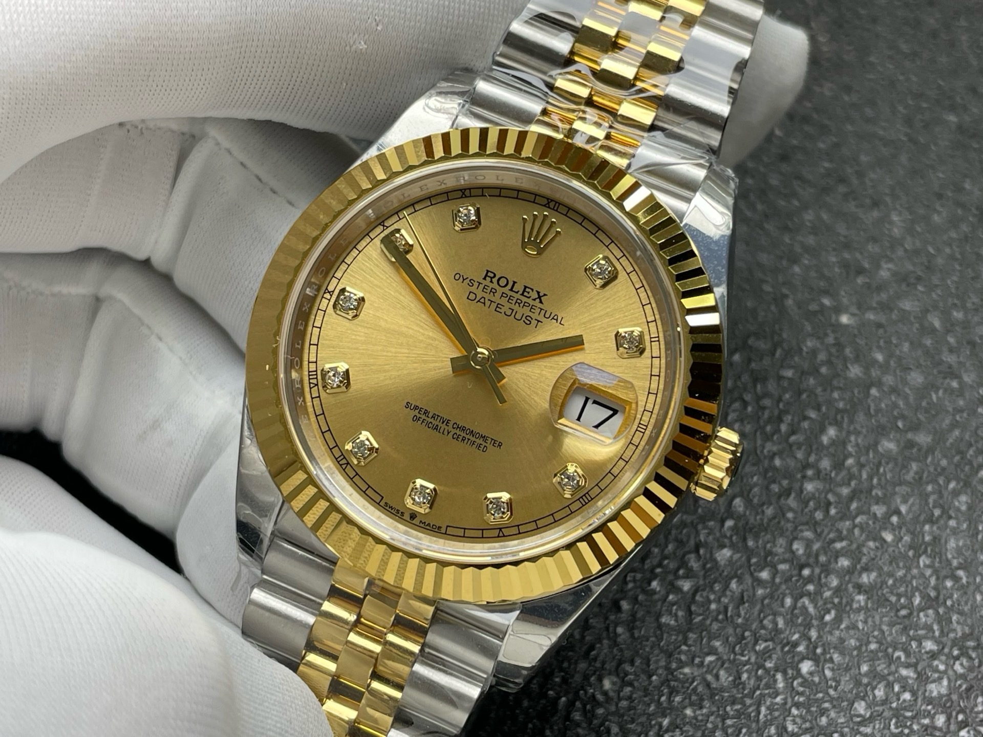 Rolex-Datejust-36-Gold-126233-Jubilee-gallery-4