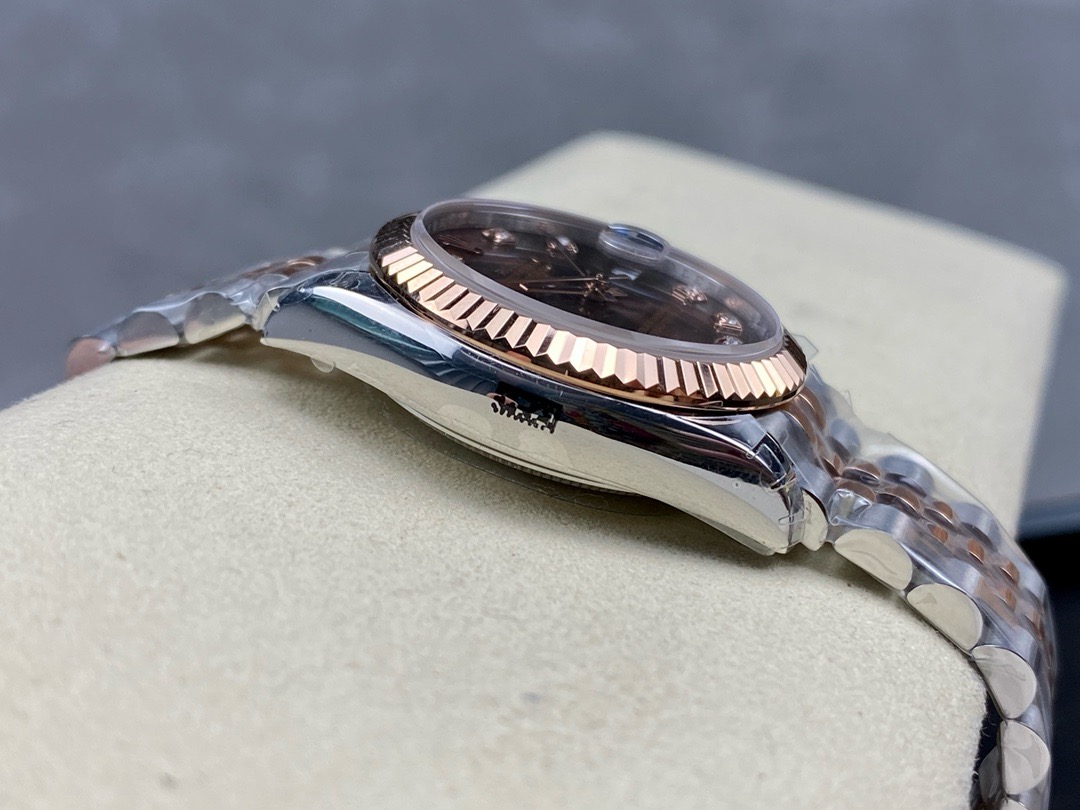 Rolex-Datejust-II-126331-0004-Chocolate-Diamond-Dial-gallery-6-1