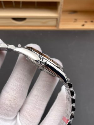 Rolex-Datejust-II-Perpetual-Grey-Roman-Dial-126300Jubilee-gallery-4