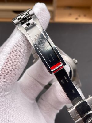 Rolex-Datejust-II-Perpetual-Grey-Roman-Dial-126300Jubilee-gallery-7