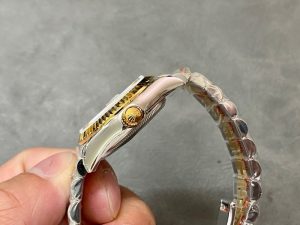 Rolex-Datejust-White-Roman-gallery-6