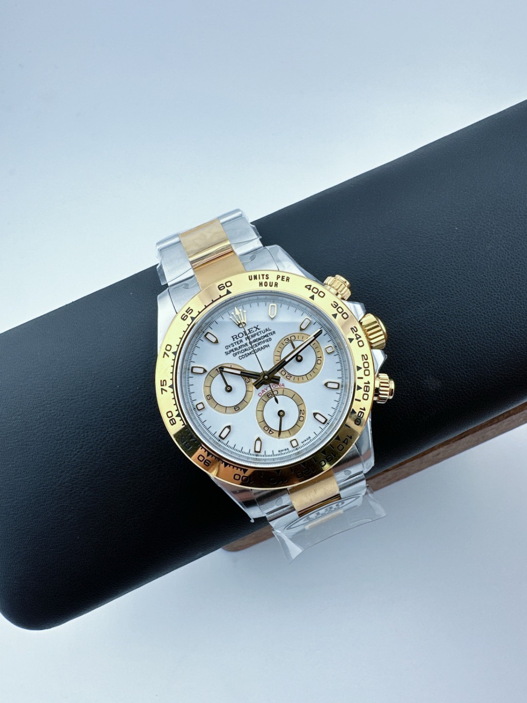 Rolex-Floating-Cosmo-Daytona-gallery-4