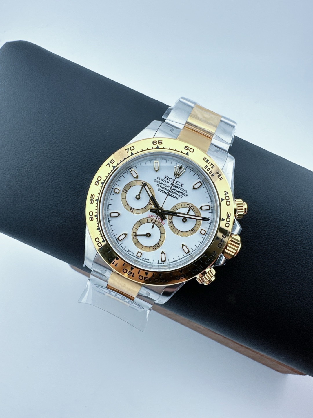 Rolex-Floating-Cosmo-Daytona-gallery-5