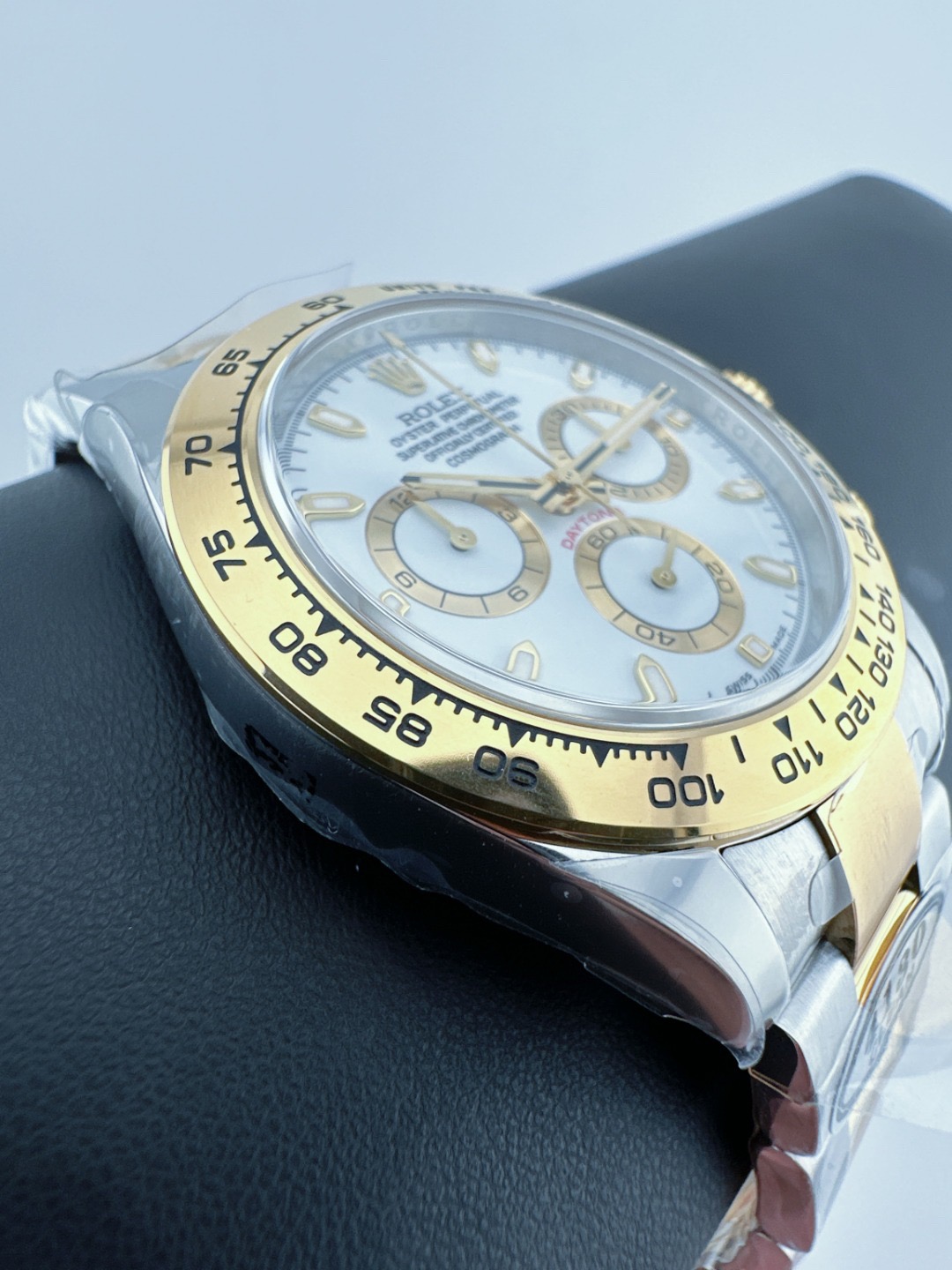 Rolex-Floating-Cosmo-Daytona-gallery-7
