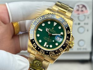 Rolex-GMT-Master-II-11678LN-Yellow-Gold-Green-Dial-oyster-gallery-3