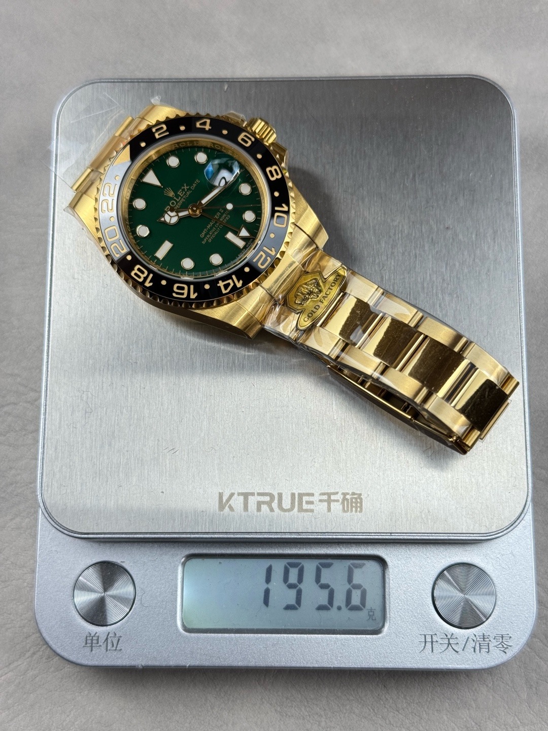 Rolex-GMT-Master-II-11678LN-Yellow-Gold-Green-Dial-oyster-gallery-7