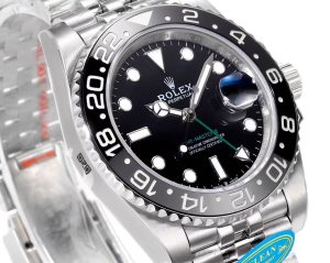 Rolex-GMT-Master-II-40mm-126710-Black-Dial-Oyster-gallery-2